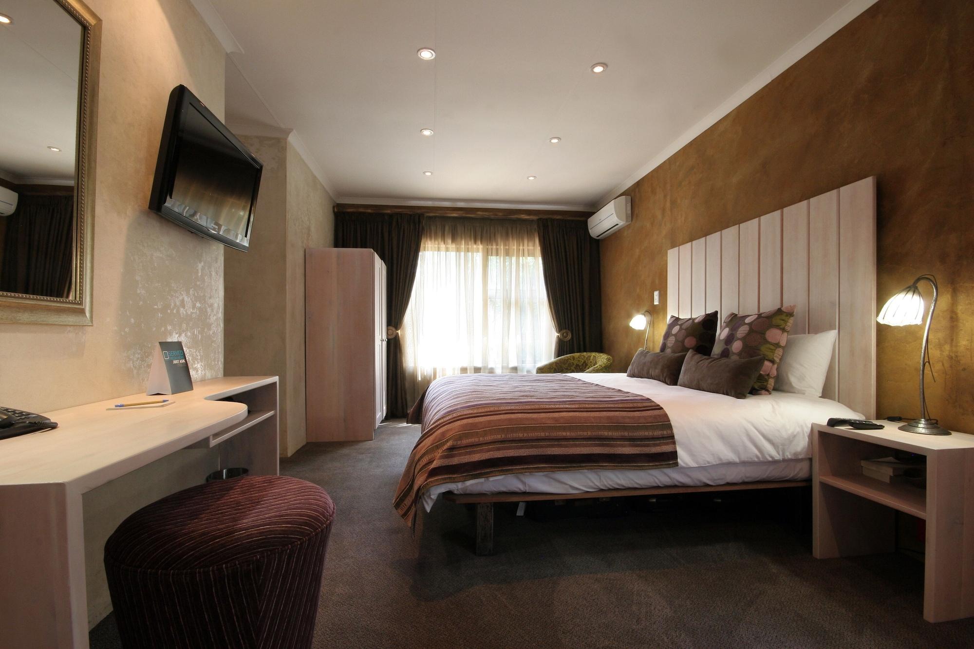 African Rock Hotel & Spa, A "Boutique Lifestyle Resort" Кемптън Парк Екстериор снимка
