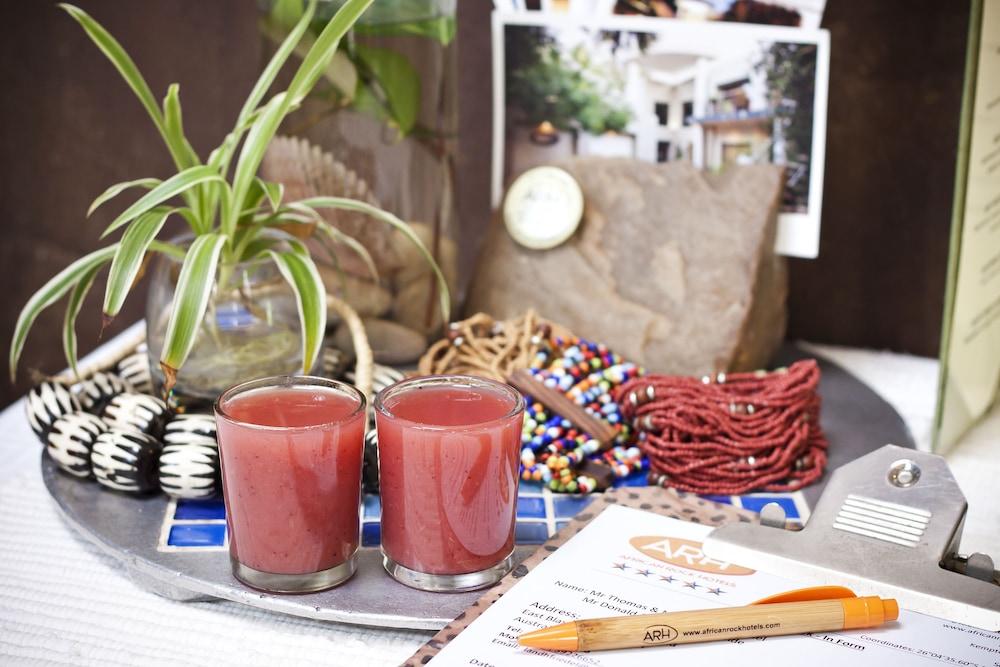 African Rock Hotel & Spa, A "Boutique Lifestyle Resort" Кемптън Парк Екстериор снимка