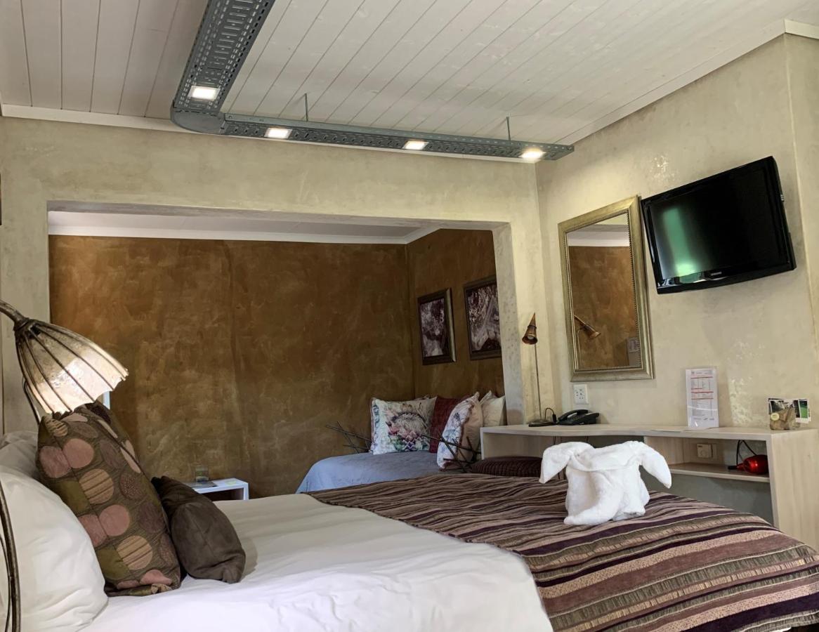 African Rock Hotel & Spa, A "Boutique Lifestyle Resort" Кемптън Парк Екстериор снимка