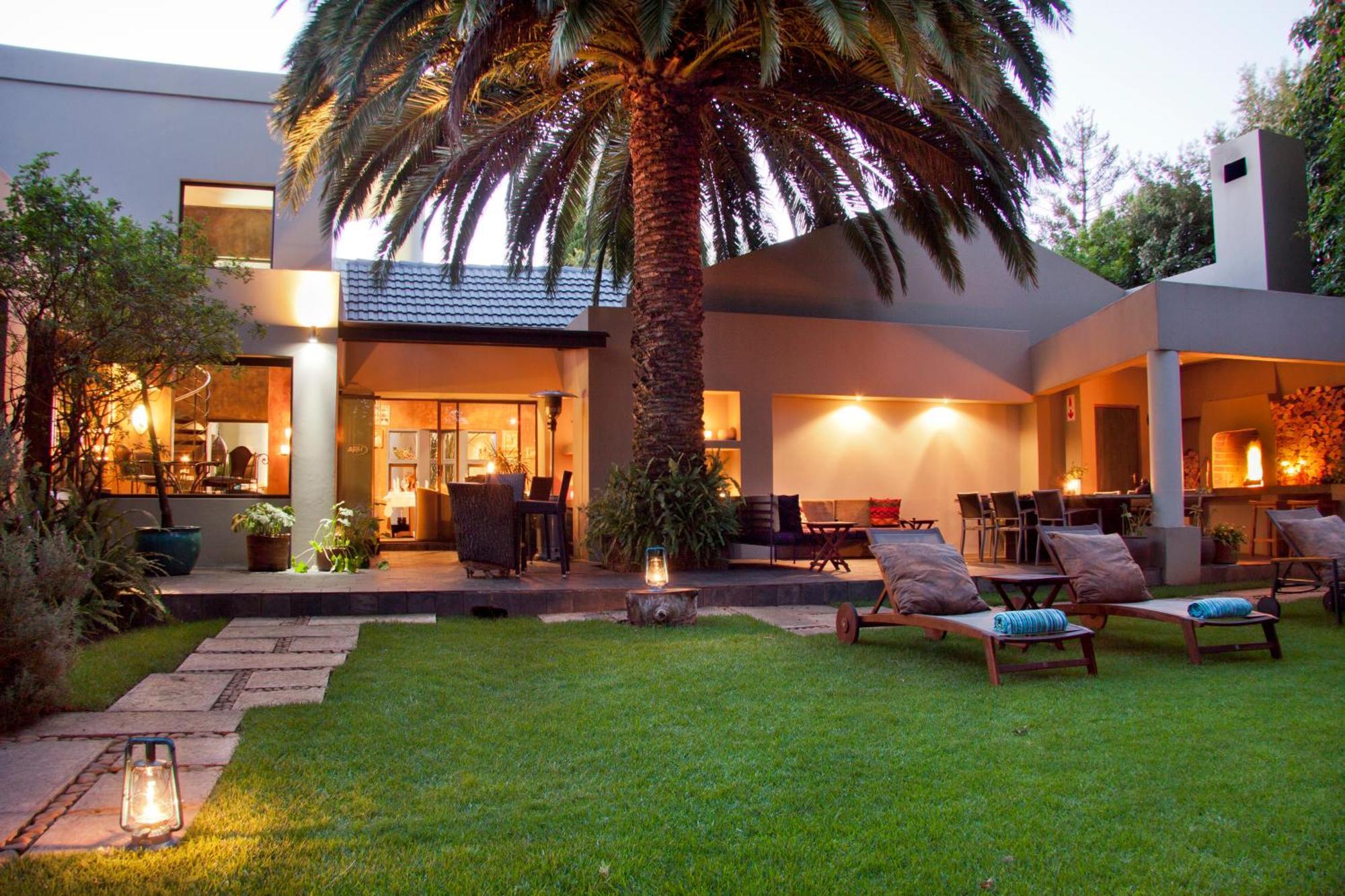 African Rock Hotel & Spa, A "Boutique Lifestyle Resort" Кемптън Парк Екстериор снимка