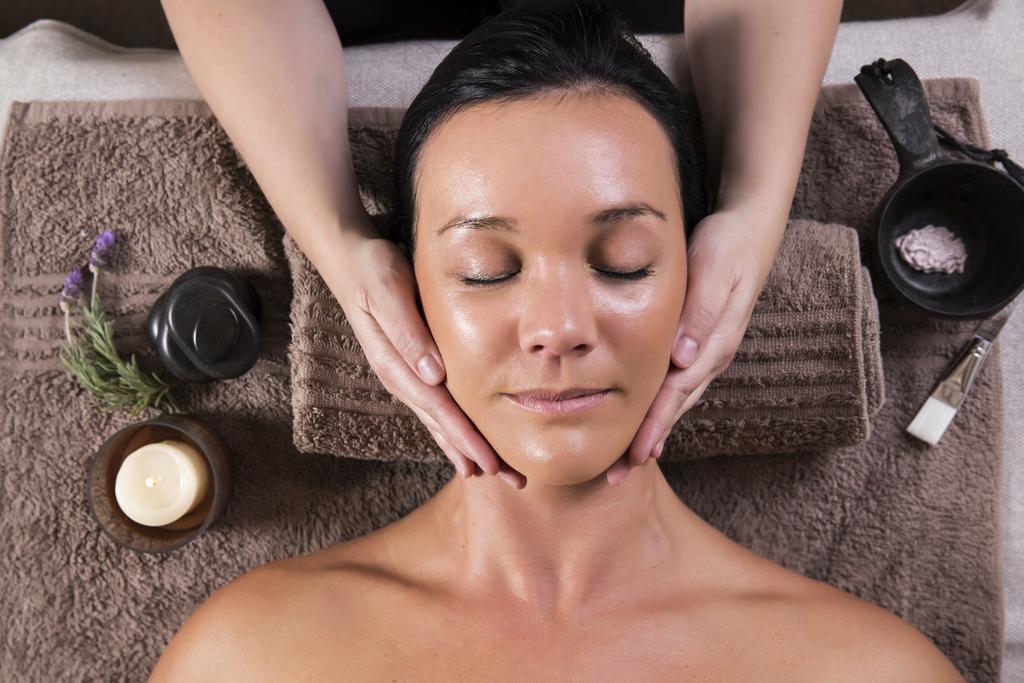 African Rock Hotel & Spa, A "Boutique Lifestyle Resort" Кемптън Парк Екстериор снимка