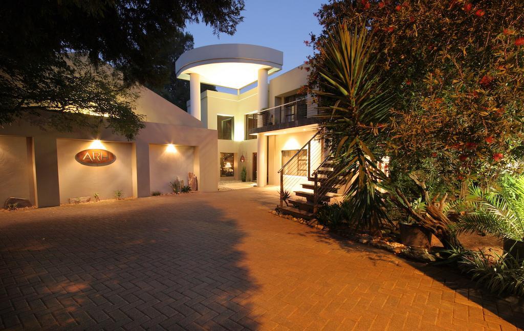 African Rock Hotel & Spa, A "Boutique Lifestyle Resort" Кемптън Парк Екстериор снимка