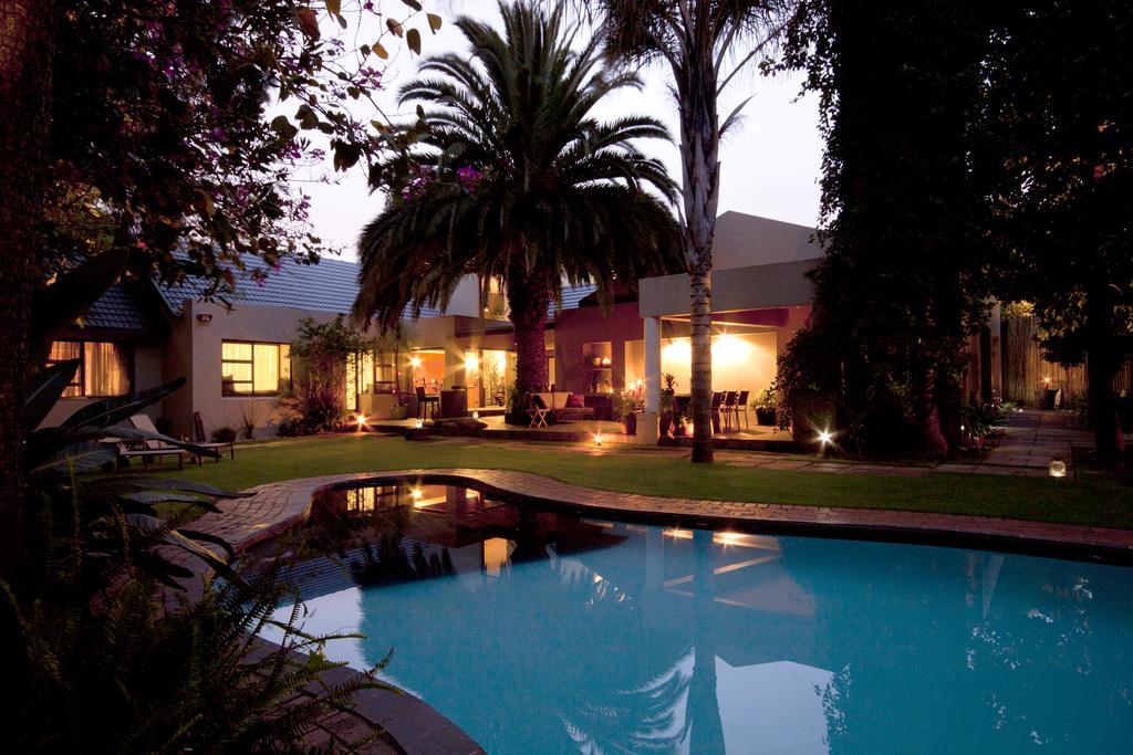African Rock Hotel & Spa, A "Boutique Lifestyle Resort" Кемптън Парк Екстериор снимка